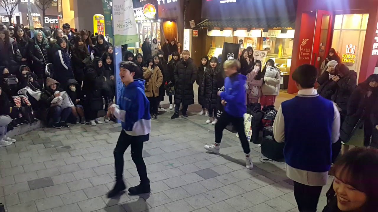 [MAXXAM]TWICE(트와이스)☆TT☆COVER 홍대버스킹 20171214목 [HONGDAE KPOP STREET DANCE]