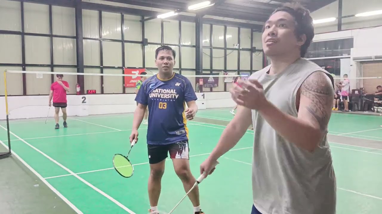 Saturday Fun Night Badminton Doubles Queueing in Sandugo Eastside Badminton Court 