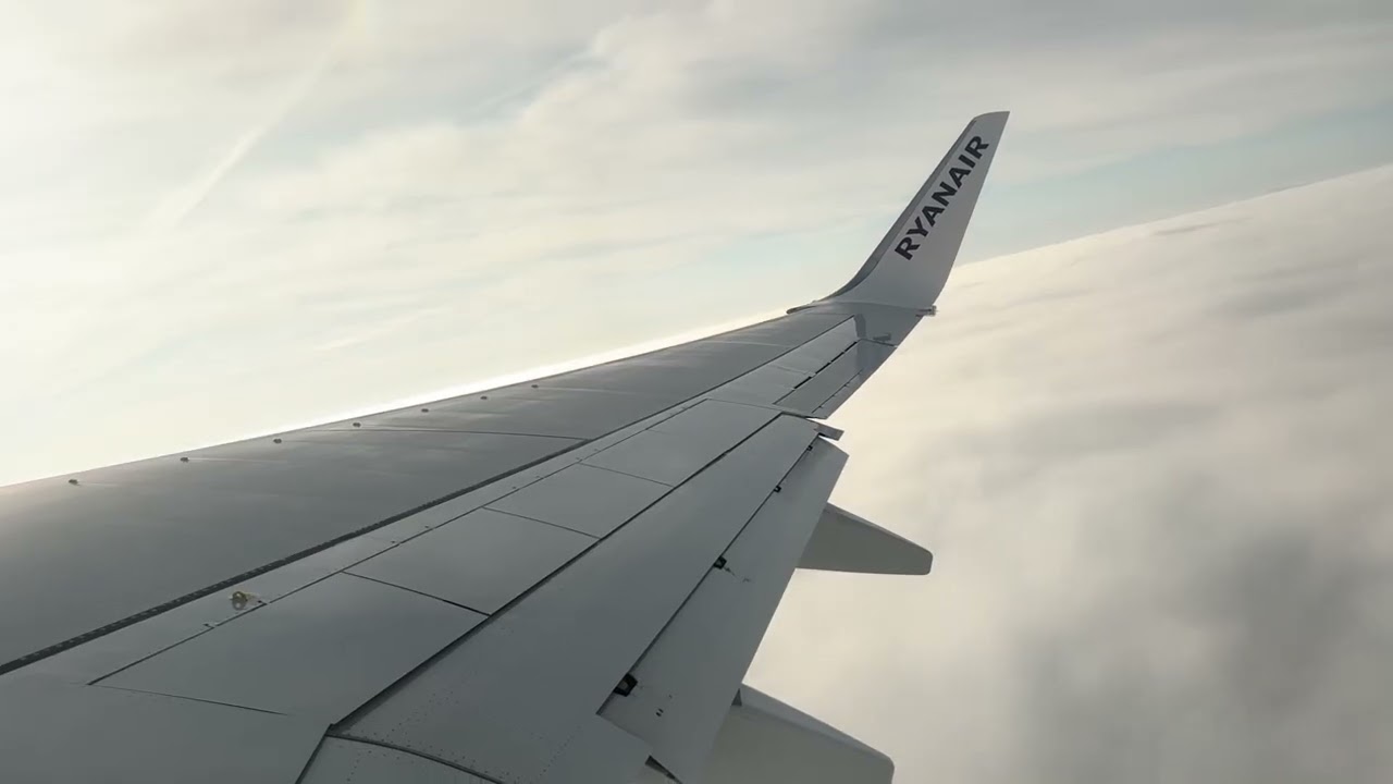 Ryanair Boeing 737-800 | Takeoff from Bucharest LROP