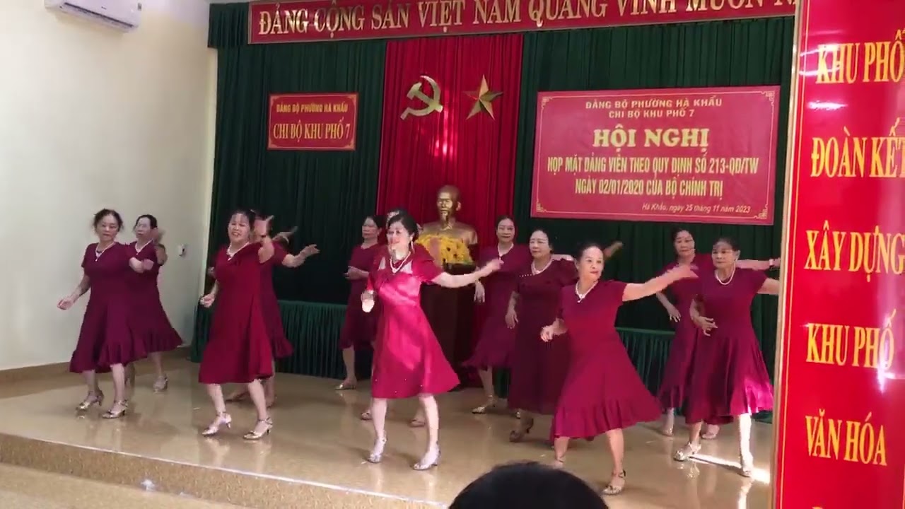 Hãy sống cho tuổi trẻ - khu 7 Hà Khẩu Hạ Long Quảng Ninh