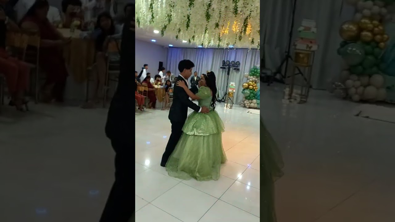 Valas quinceañera Valeska