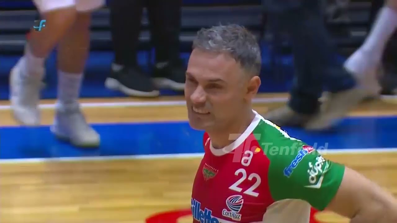 Play-in - Aguada 81:106 Capitol