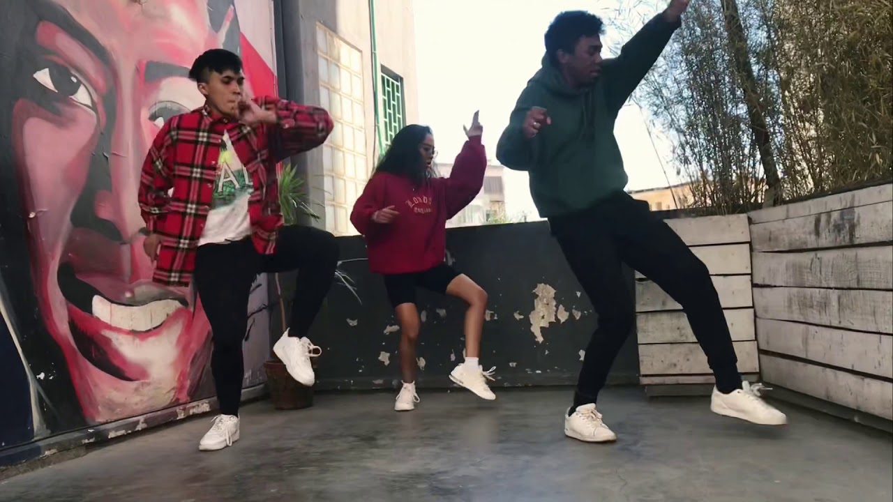 Ambila - Lion Hill ft. Mampiandra & Tsiory