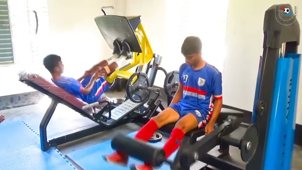 শামস উল হুদা ফুটবল একাডেমীর নিজস্ব জিমনেশিয়াম, ক্ষুদে ফুটবলারদের জিম করা দেখুন ভিডিওতে   ।