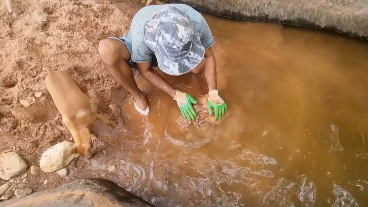LAVANDO A PEDRA GRANDE GEMA QUE ARRANQUEI