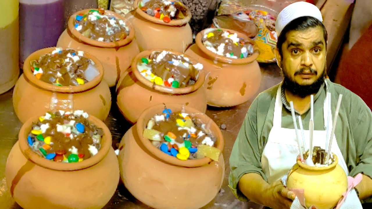 Matka Gola Ganda | Snow Cone | Crushed Ice Gola Ganda In Summer Season At Pakistani Street Food