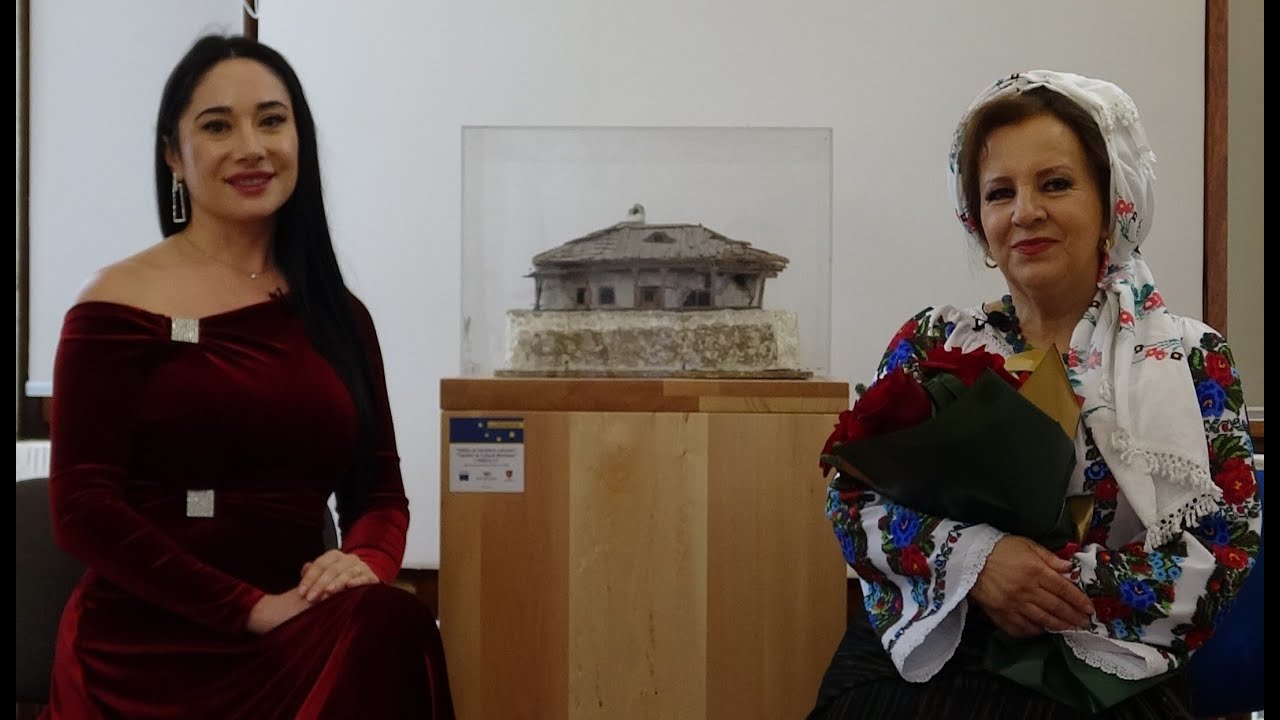 Bonjour Madame | Invitat: Elena Mândrescu - Solistă. O viaţă dedicată folclorului