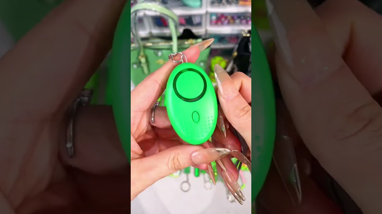 Pretty green 💚#selfdefenseforwomen #packingorders #asmr #selfdefenseplug #linkbio #keychain #usa 