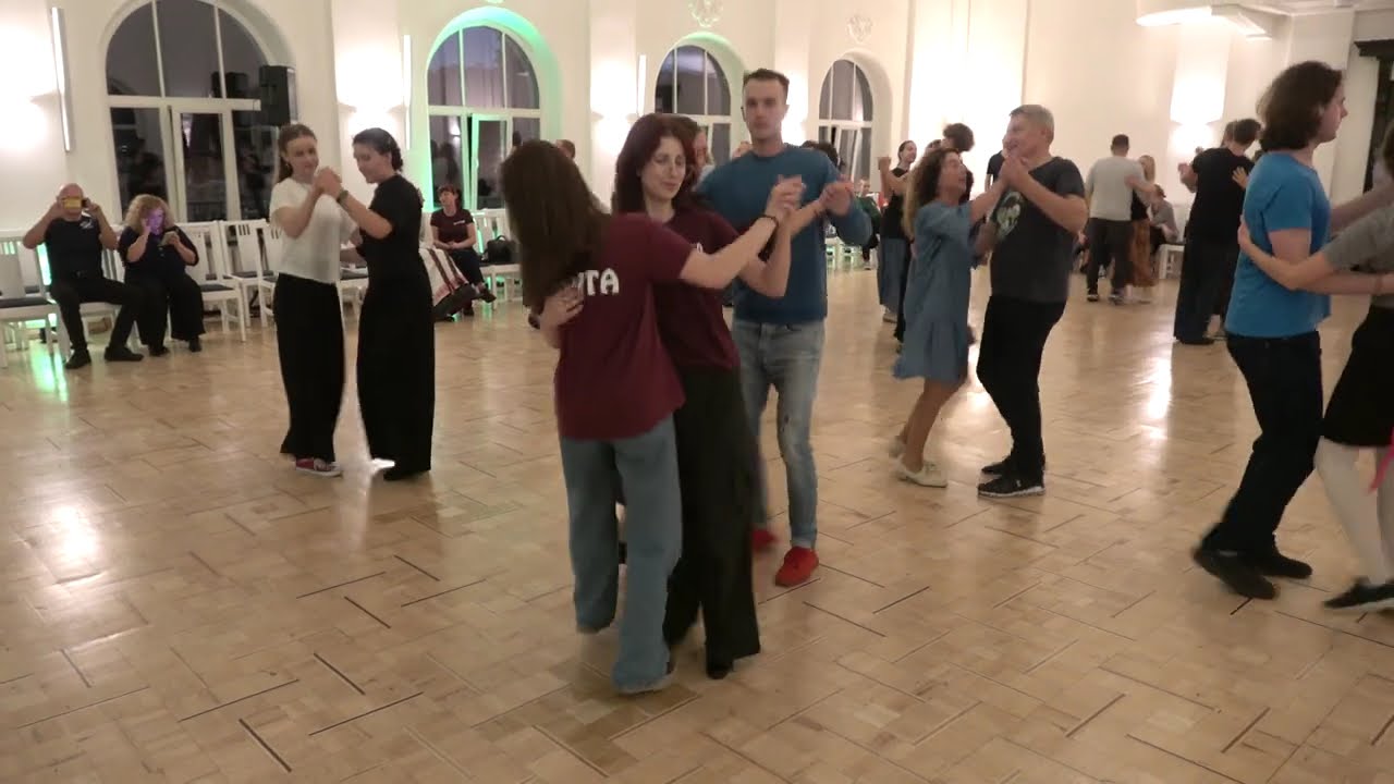 Ratasai. VU folkloro a. RATILIO. Lietuviškų šokių vakaronė. Baltų raštai Kaunas 2025 10 11