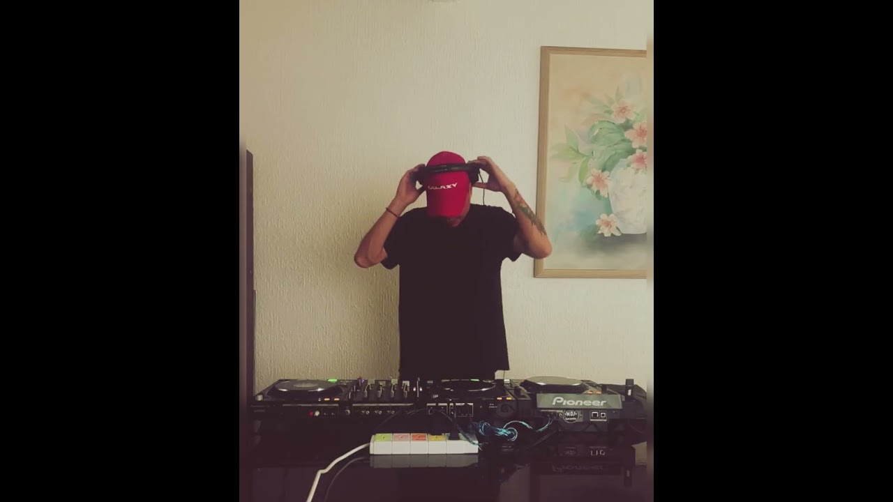 Hermarti - Sunday House Home Session