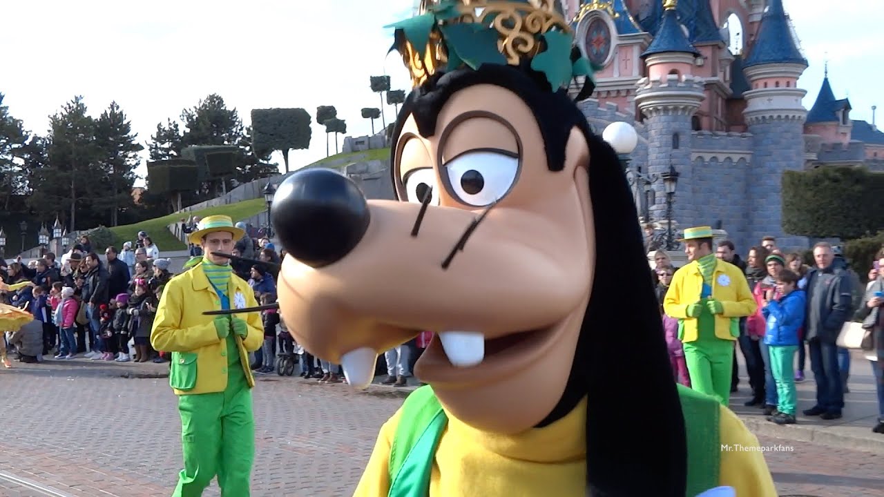 Disneyland Paris 2015 Goofy's Garden Party.