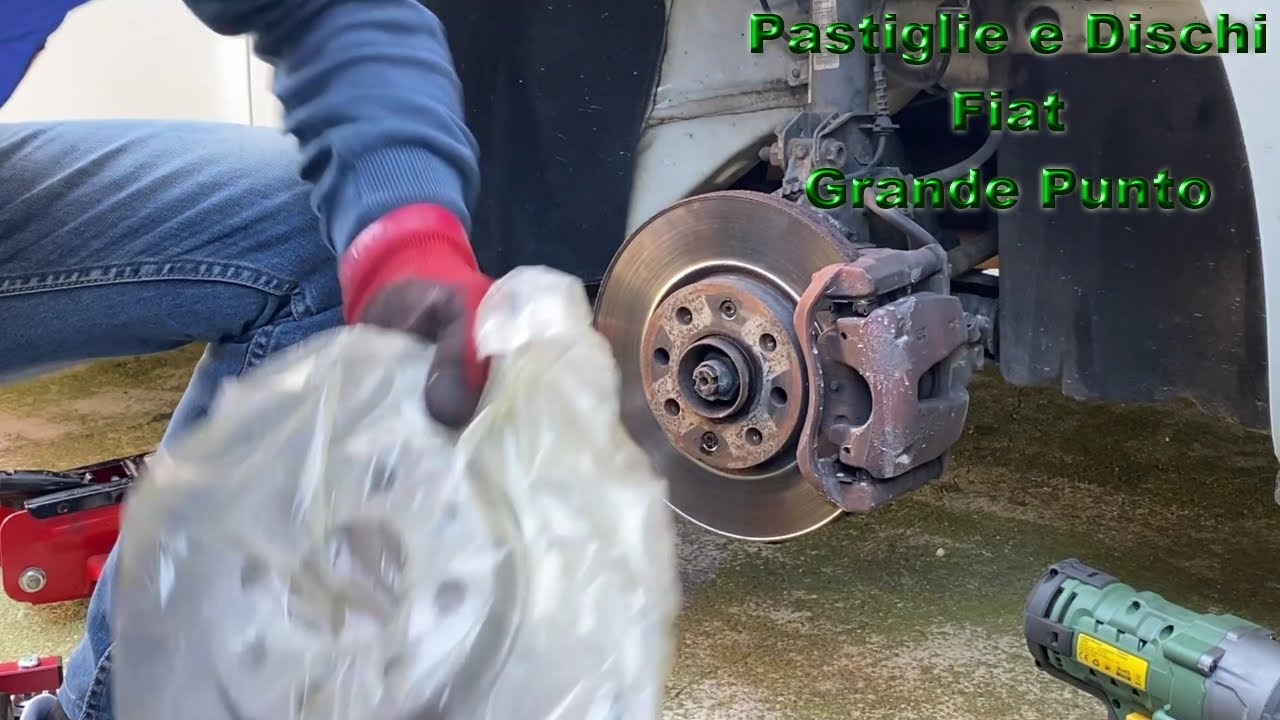 Fiat Grande Punto Cambio pastiglie e dischi Fai da te