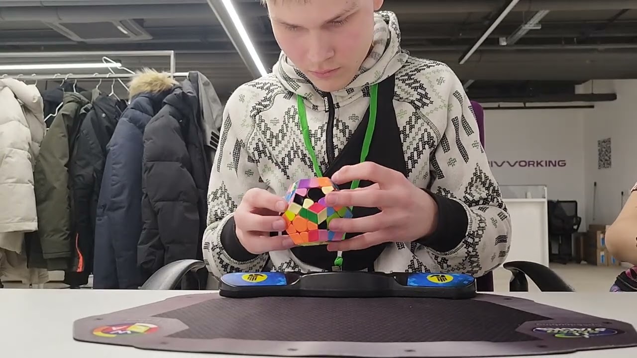 51.59 Megaminx PB single officially! (NR22)