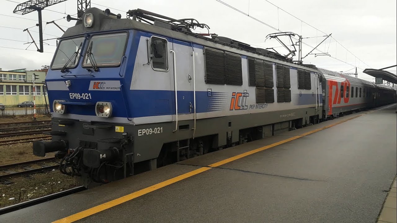 Sosnowiec Główny - IC Batory w obu relacjach