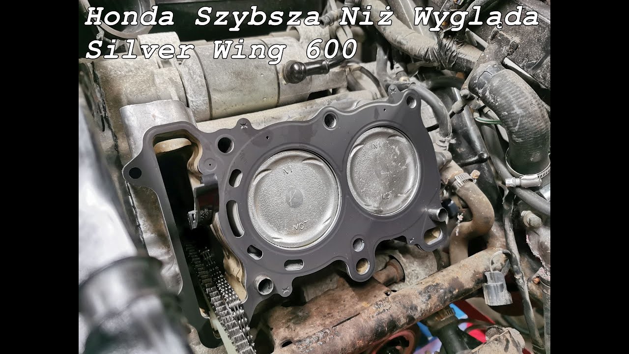 Honda Silver Wing 600 czyli Yamaha X-Max 300 i tak jest szybsza. Clickbajt? Nie znam gościa. 🎃