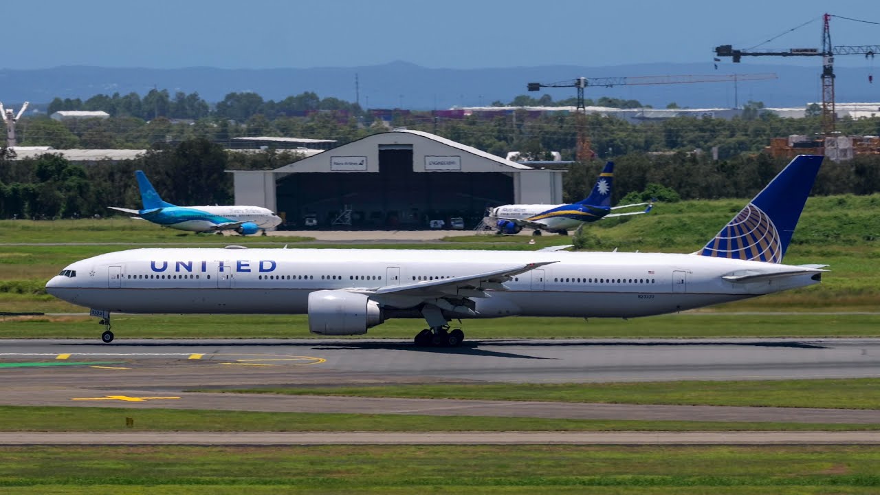 20 MINUTES of EPIC 4K Plane Spotting at Brisbane Airport