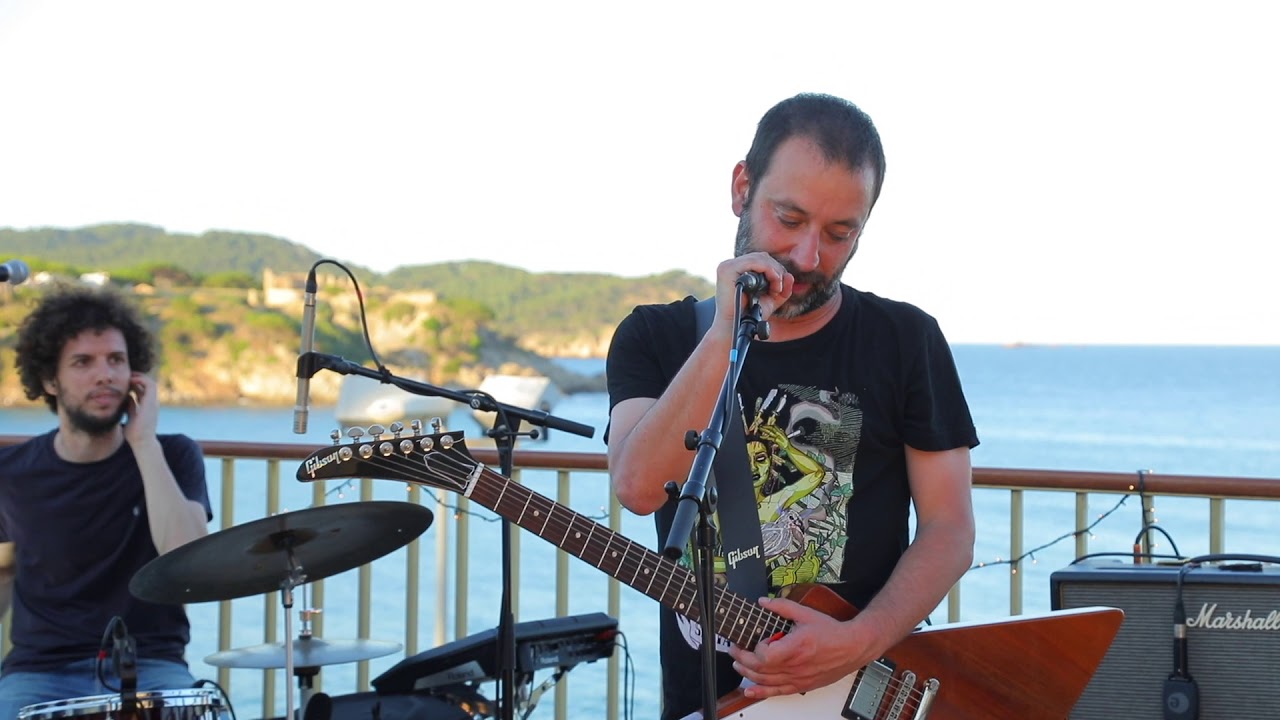 Mazoni en concert des de La Fosca (Palam&oacute;s)