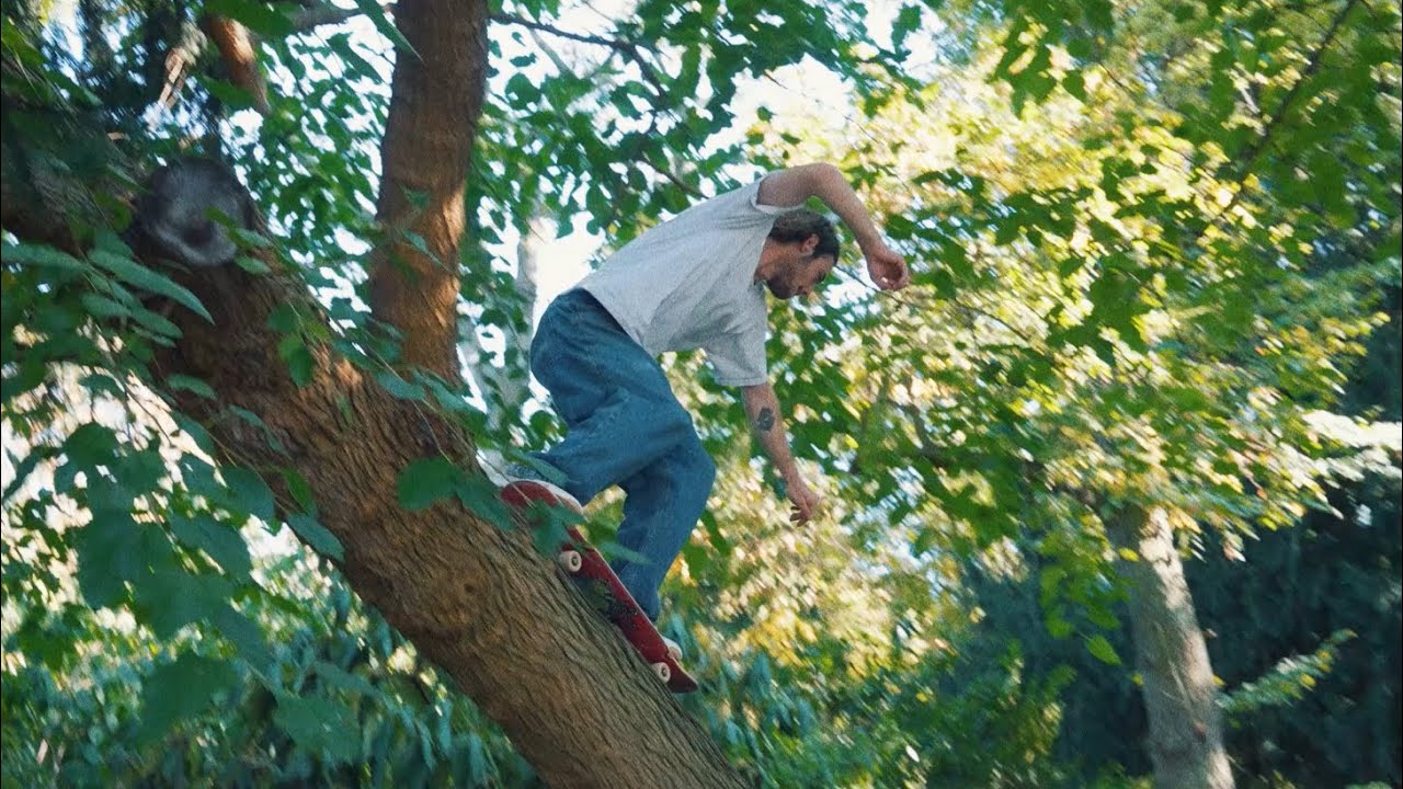 BUTTES CHAUMONT - PARADISE 