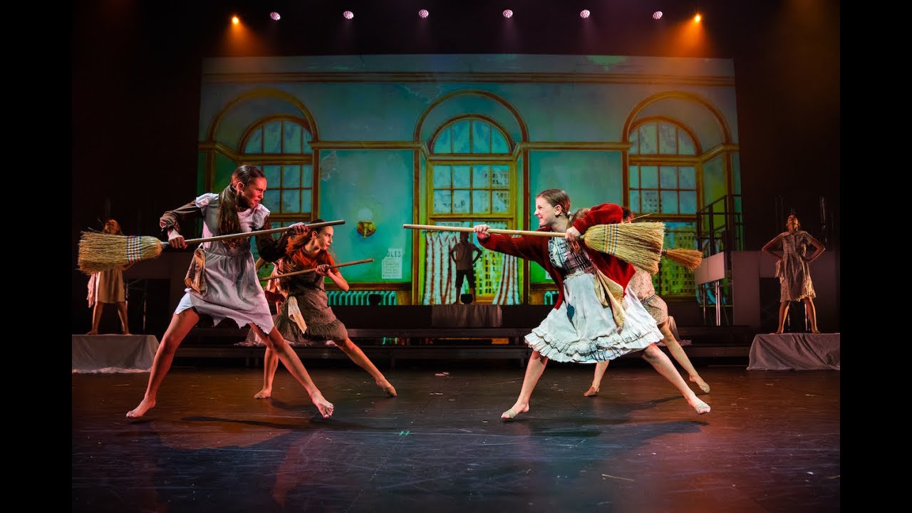 Annie Medley by Diverse Performing Arts School at Dubai Opera