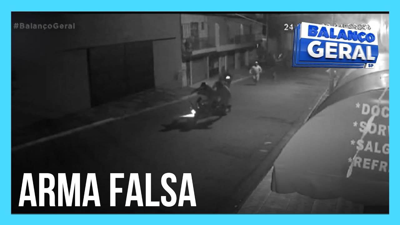 Dentro da Notícia: Homem reconhece arma falsa durante assalto e reage