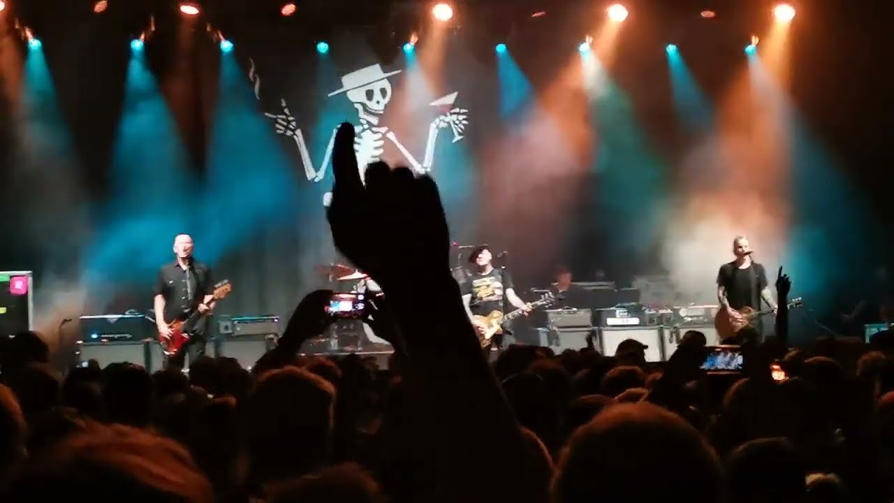 Social Distortion-
