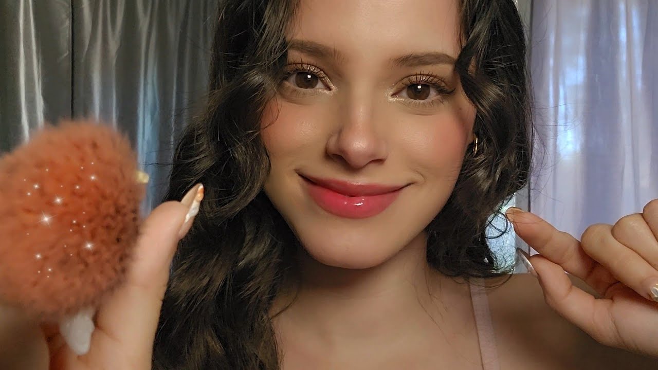 ASMR | Tu Bestie Te Maquilla ✨️👄💄 (+ atención personal, sonido de boca)