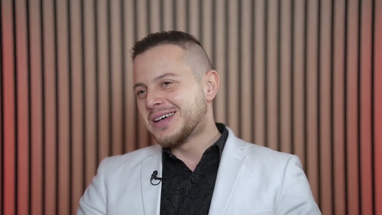 I ftuar violinisti Kristian Gusho