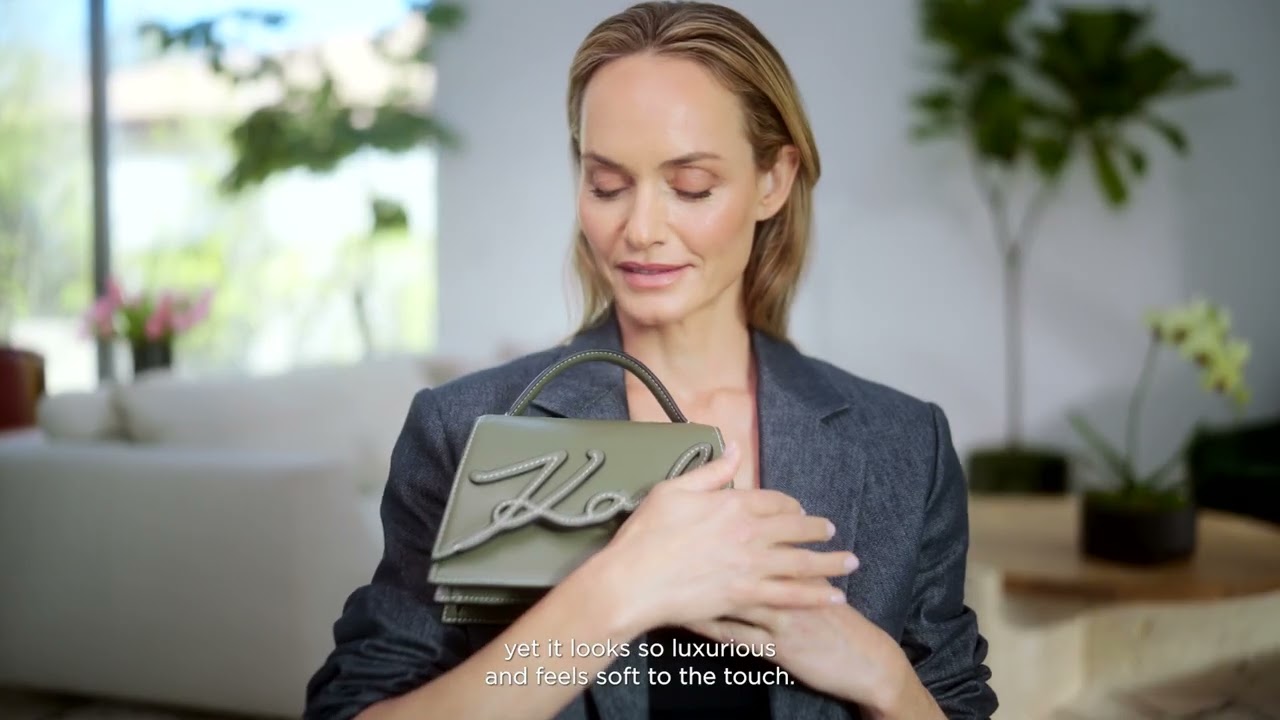 COUCH CONFESSIONS WITH AMBER VALLETTA