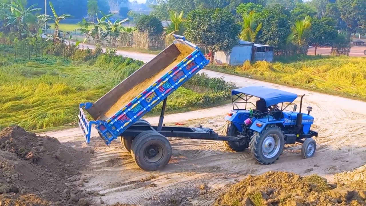 Complately Loading Transporting Unloading CAT JCB Road Tractor 