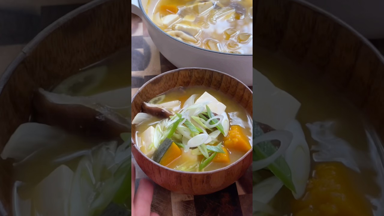 Making kabocha squash miso soup on a chilly day🧸🍂 #food #cooking #easyrecipe