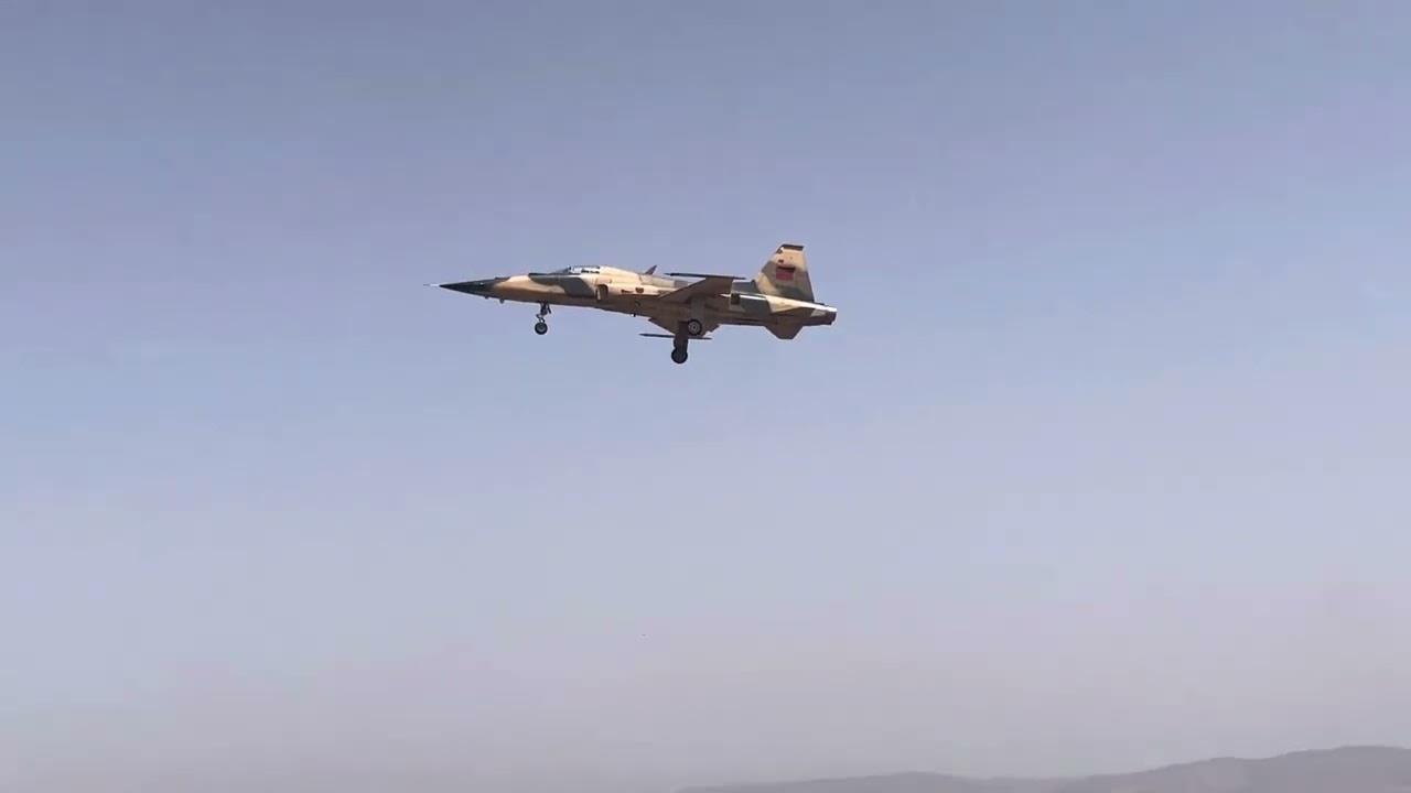 Moroccan Northrop F5 landing