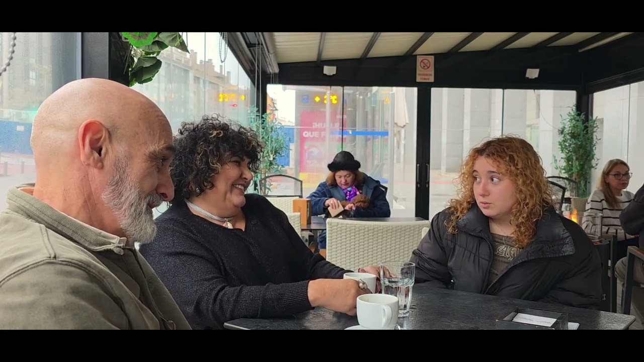CAPITULO 4 Carlota, su mujer y otras cosas del comer.