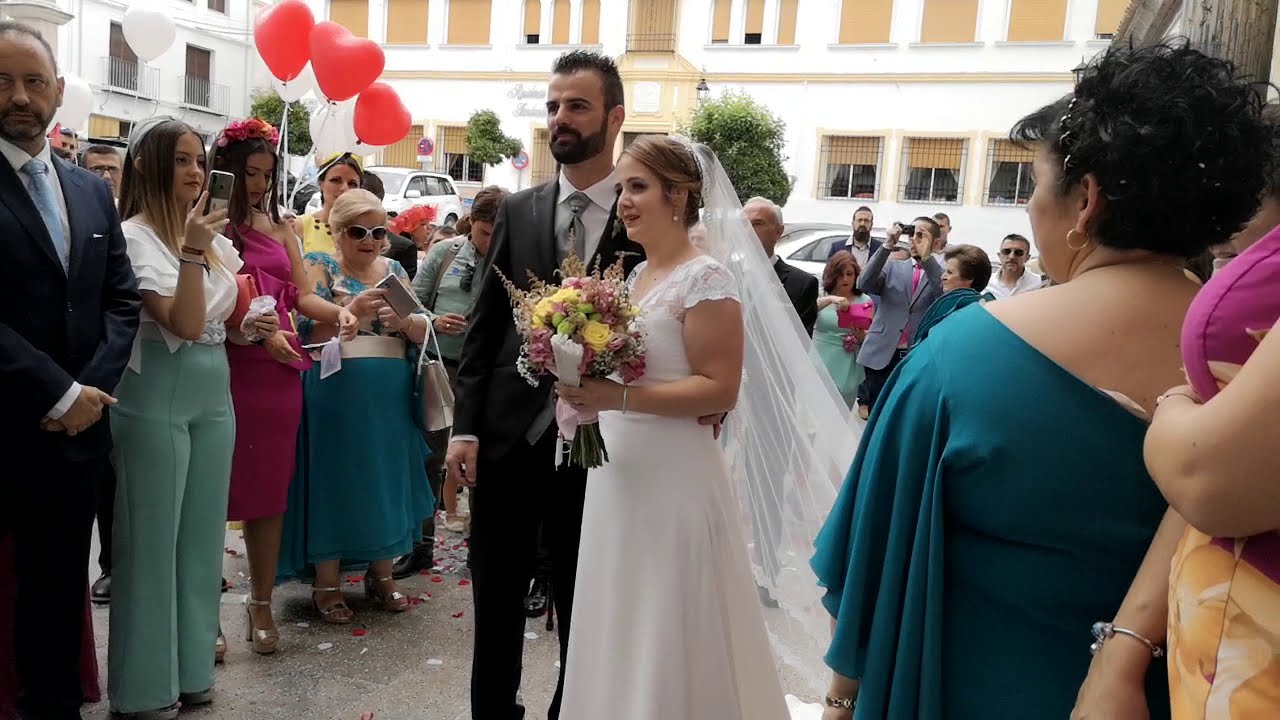 Cantando Sorpresa Salida de Novios de Iglesia - Boda muy especial Fran Martinez 💓 💫 🥺 ✨ 🌠 💒