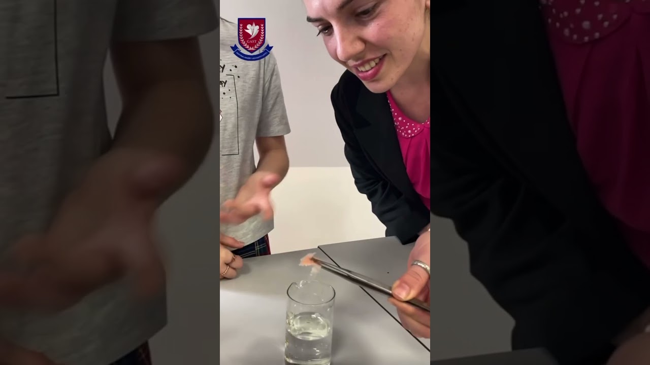 Learning English through Science lesson