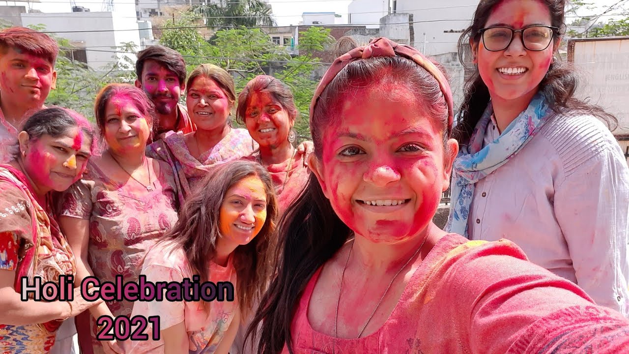 HOLI VLOG || HOLI CELEBRATION || CELEBRATION IN JOINT FAMILY || AG VLOGS :)