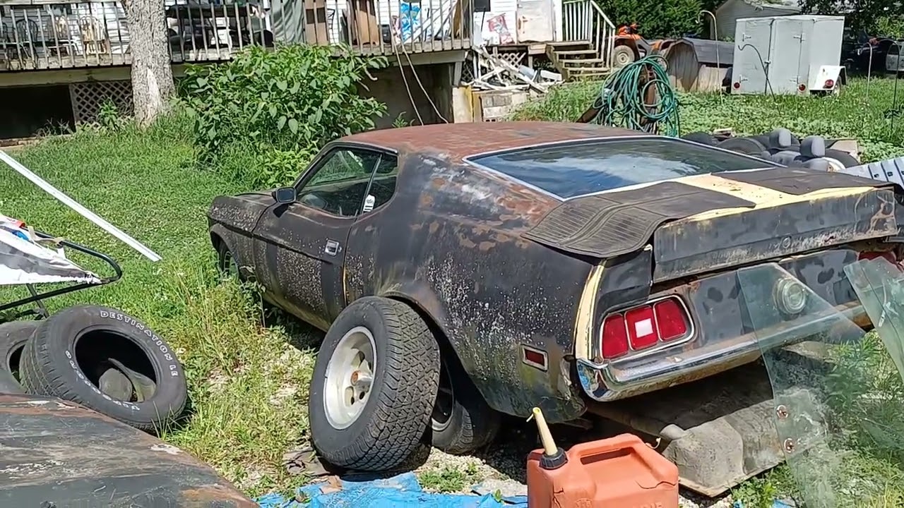 разница между Mustang Mach1 1972 года и Mustang Fastback 1972 года с двигателем Big Block 429
