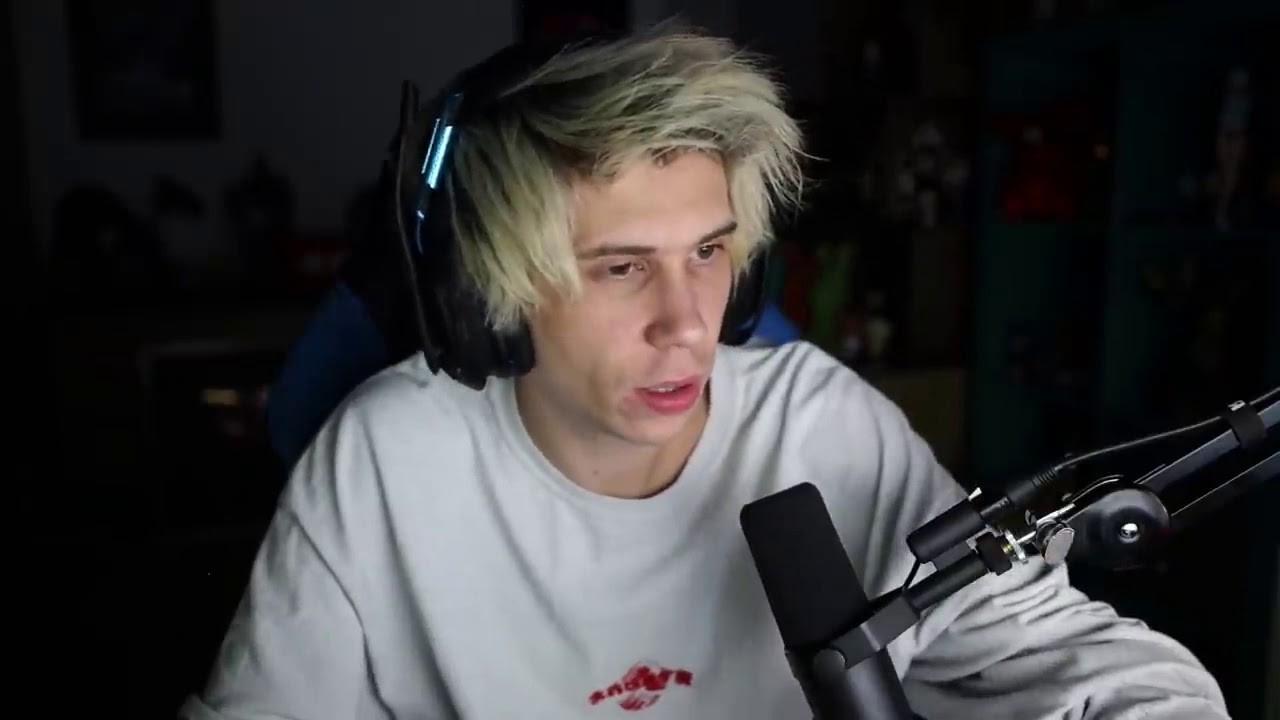 RUBIUS JUEGA PHASMOPHOBIA CON AROYITT FARGAN Y ALEXBY