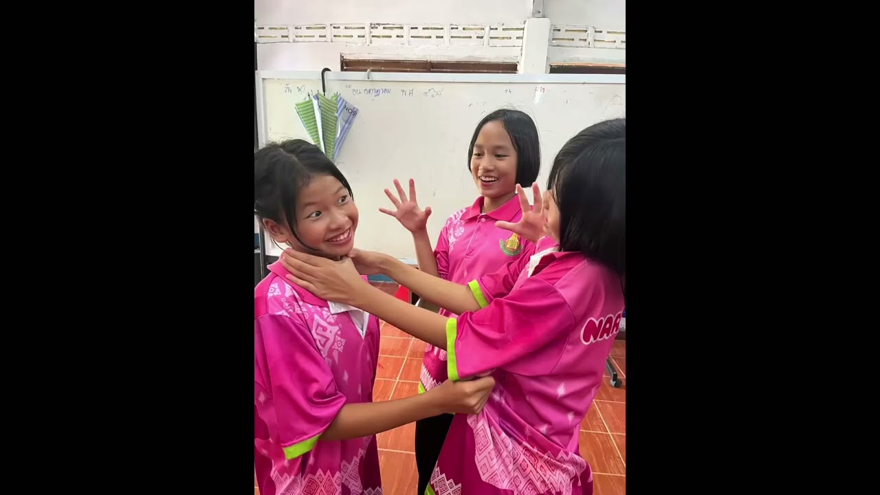 วีดีโออำลาวันปัจฉิมนิเทศนักเรียนชั้น ป.6 ประจำประการศึกษา 2568 โรงเรียนบ้านนารายณ์ (v.นักเรียน)
