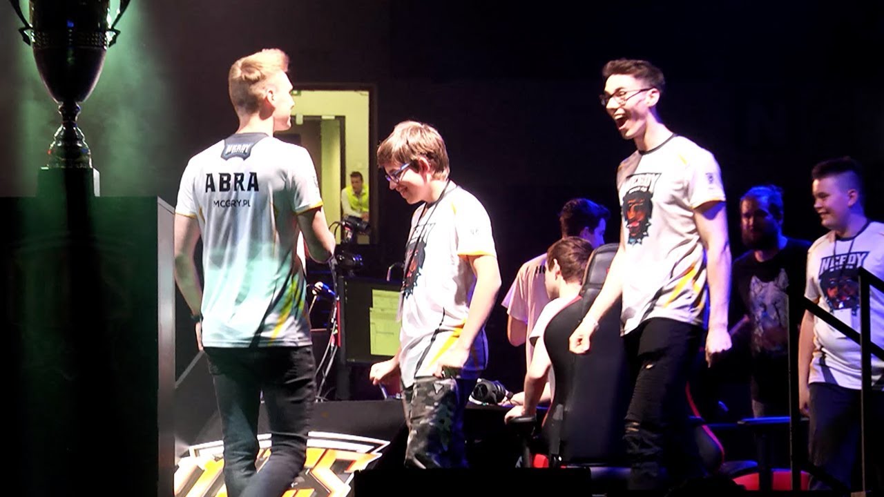 Nerdy Nation vs Sularskie Foki - Finały MCS League Warszawa 2019 - e-sportowy turniej Minecraft