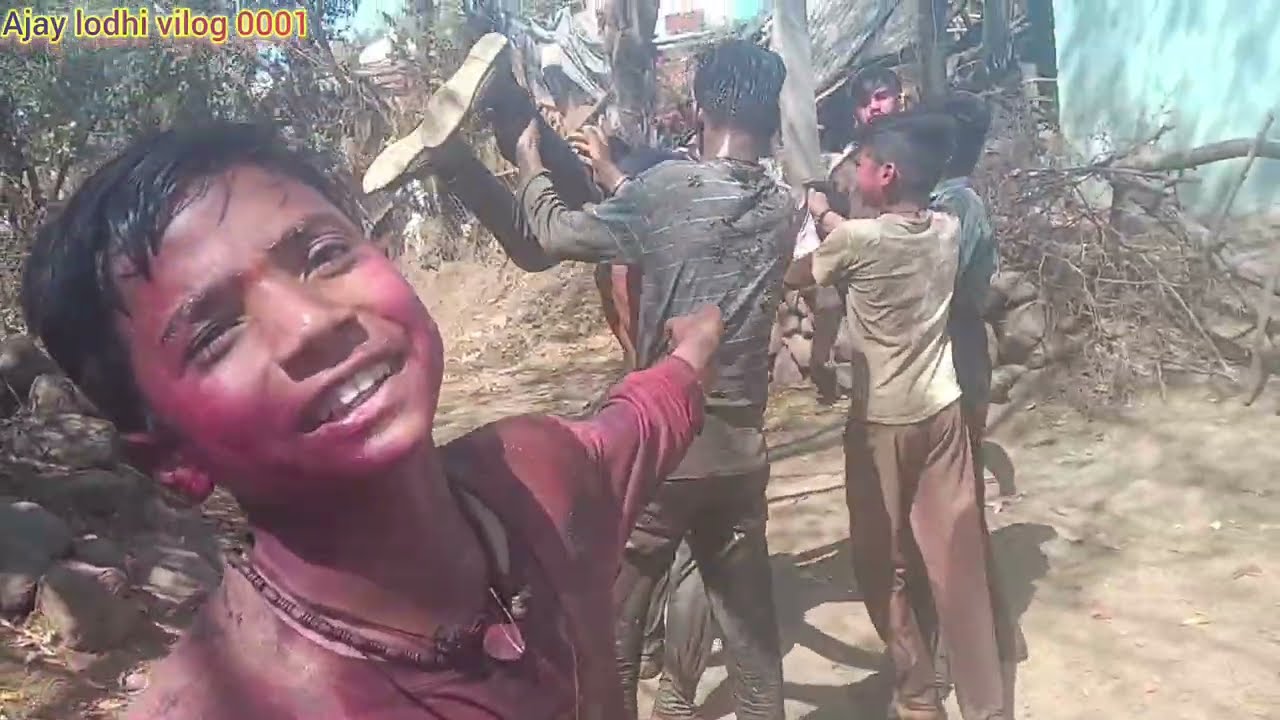Happy Holi 🌈 | आज की होली खेली कीचड़ से 😱 | Daily Vlog 365/11#vilog #vlog 