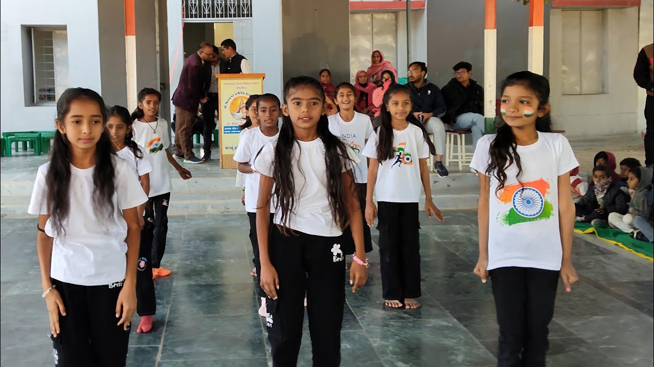 સારે જહાં સે પ્યારી મેરે ભારતકી બેટી /mere bharat ki beti /Shivanagar Pri. School  Tharad 4