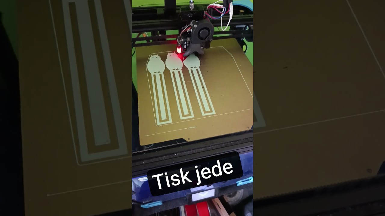 tisknutí záložek do knížky ve tvaru sovy 