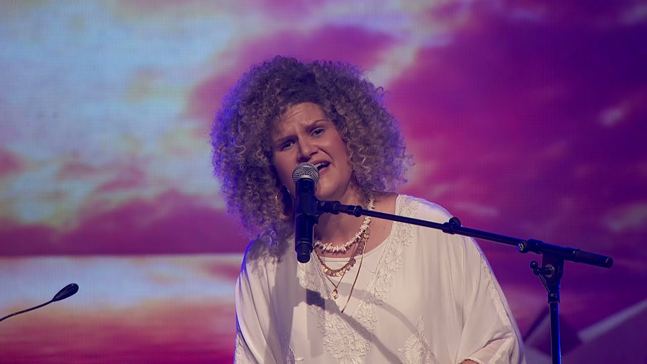 הלילה הוא שירים - אודהליה ברלין
