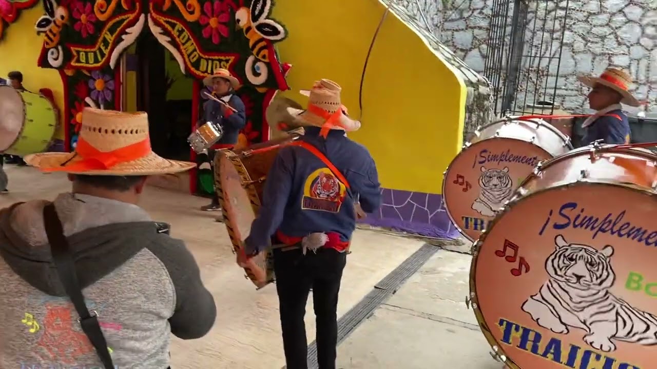 El Chinelo - Banda Traición