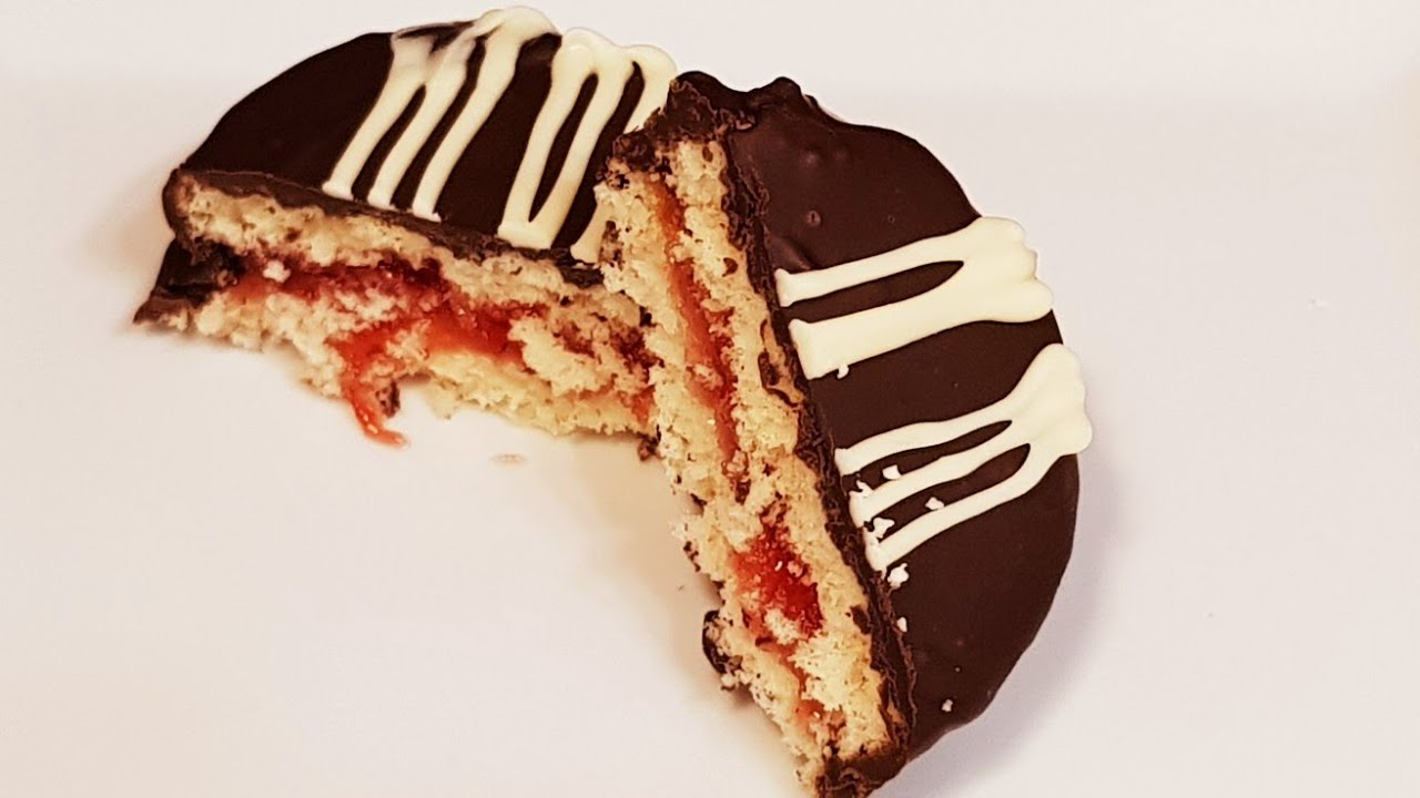biscuits moelleux au nutella ou à la confiture de fraise, façon roulé à la confiture