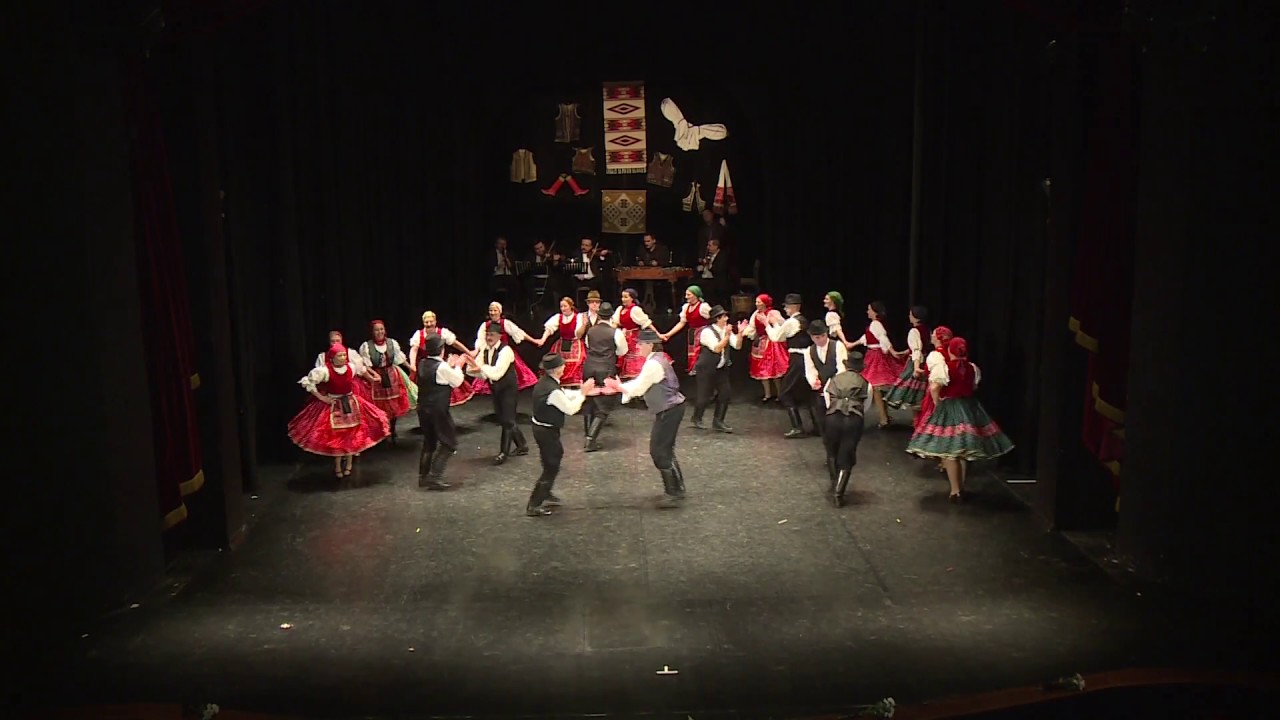 Lajtha László Néptáncegyüttes 40 éves jubileum Dunántúli ugrós