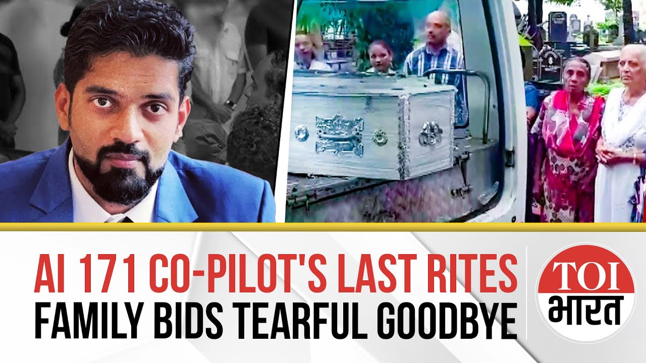 Air India Crash: Family In Tears As Last Rites Of Co-Pilot Clive Kunder Held In Mumbai