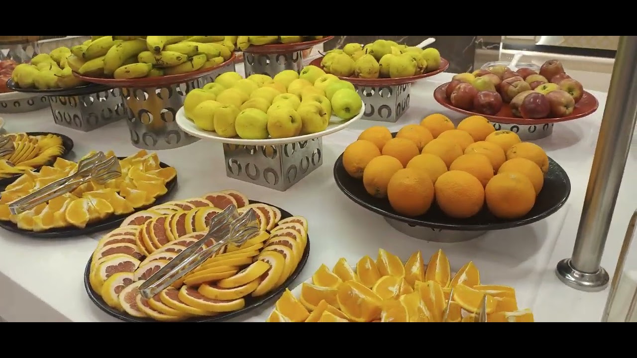 Side Crown Palace breakfast , завтрак 17.06.2025