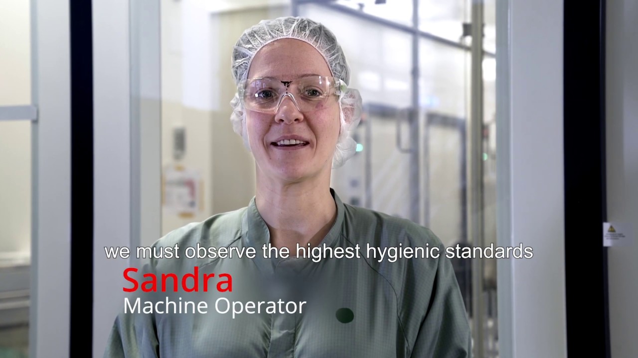 Sandra, Maschineneinstellerin bei Takeda in Österreich (with English subtitles)