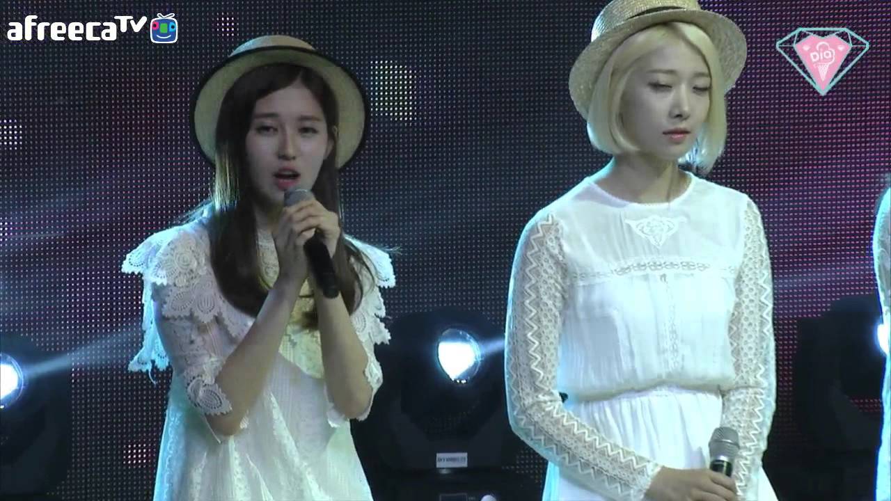 150914 DIA Debut Showcase DIA(다이아) - Wanna Music(음악 들을래)